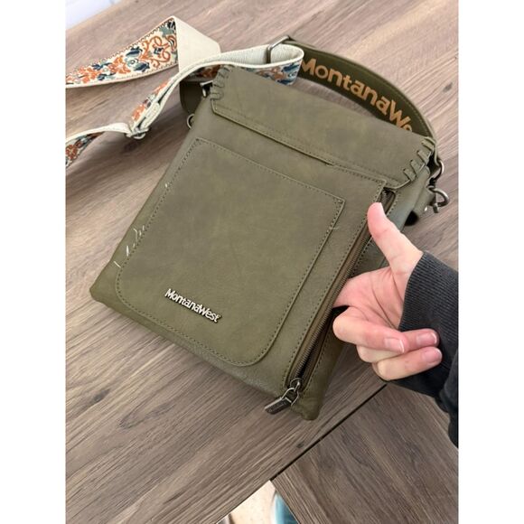 Montana West Crossbody CC Purse - Picture 2 of 8